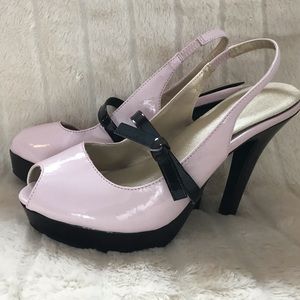 🍀NWOT 2 for $15 Pastel pink/black patent leather